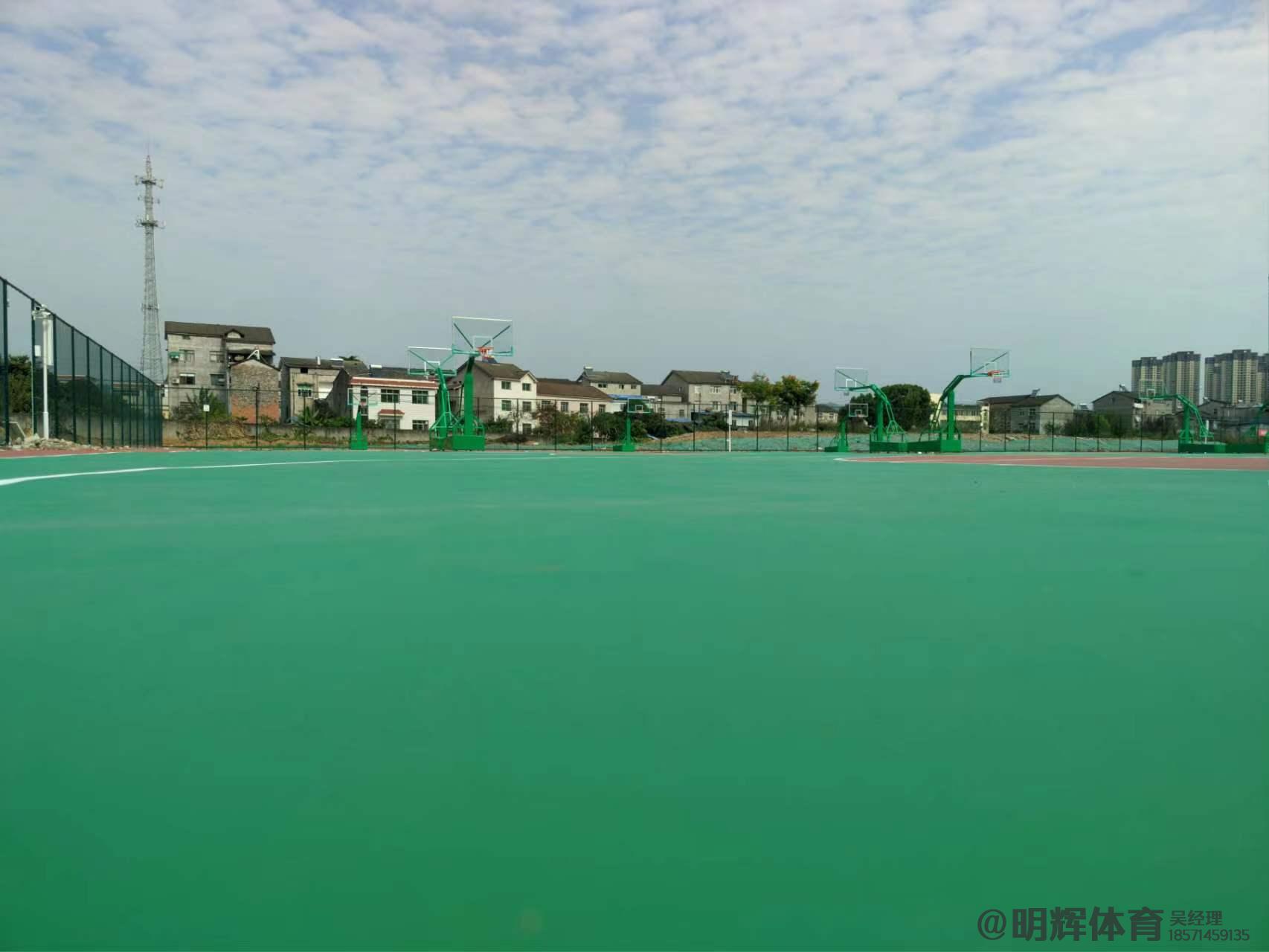 南昌硬地丙烯酸球场的优缺点